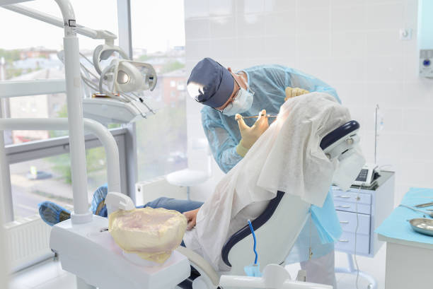Best Cracked Tooth Emergency Dentist  in Naples Manor, FL